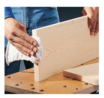 Clean the mating surfaces with a cloth to remove dust.